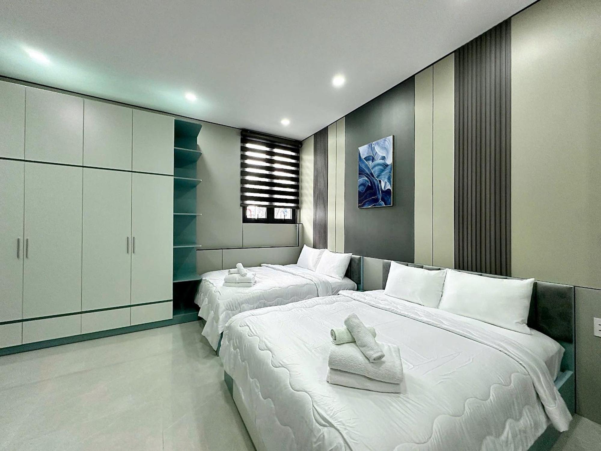 Golden Sun Hotel 5