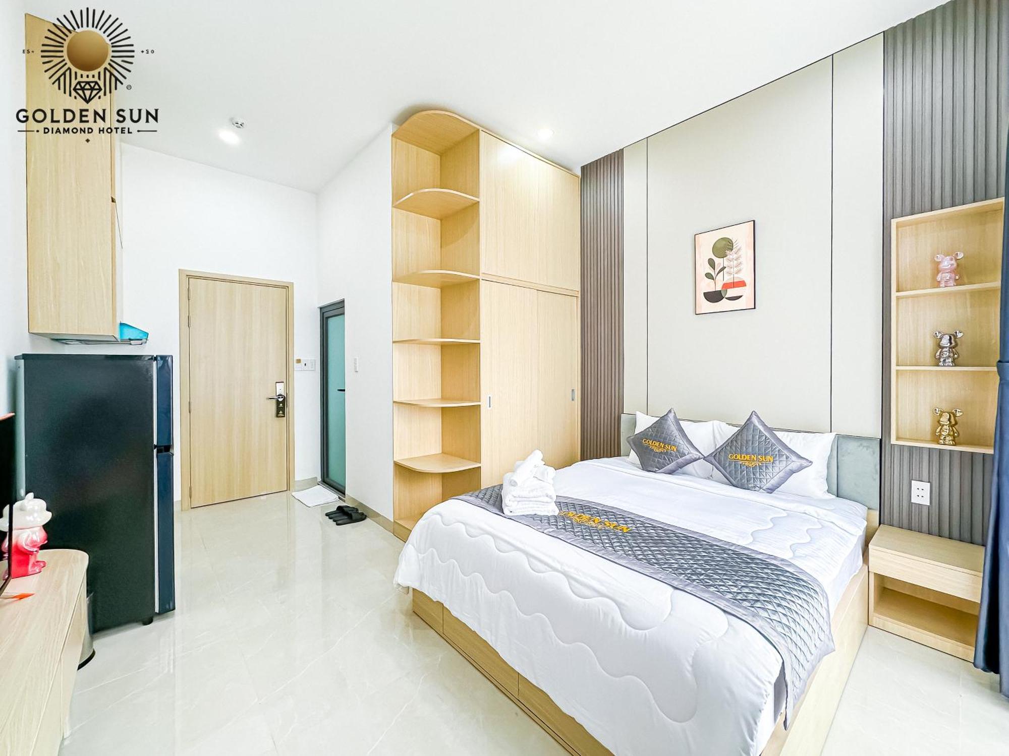 Golden Sun Hotel 5